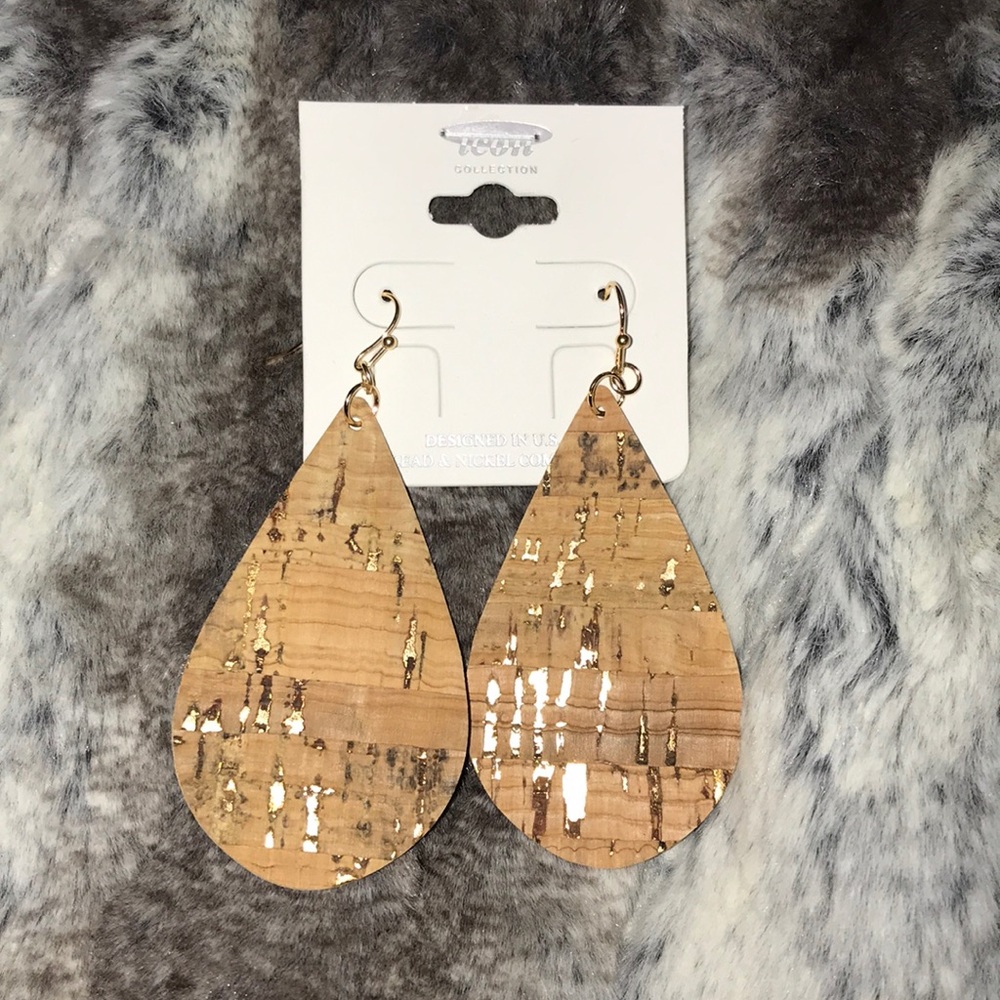 NWT- Cork earrings